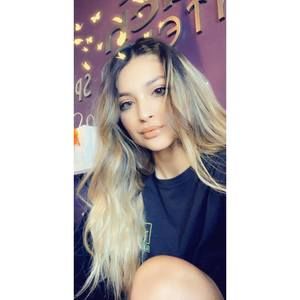 Meet your Posher, Vanessa